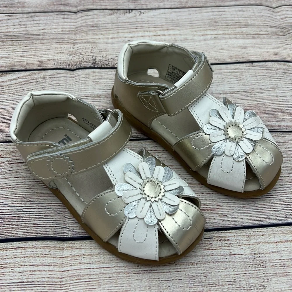 Gorgeous Gold and White Girls Sandals